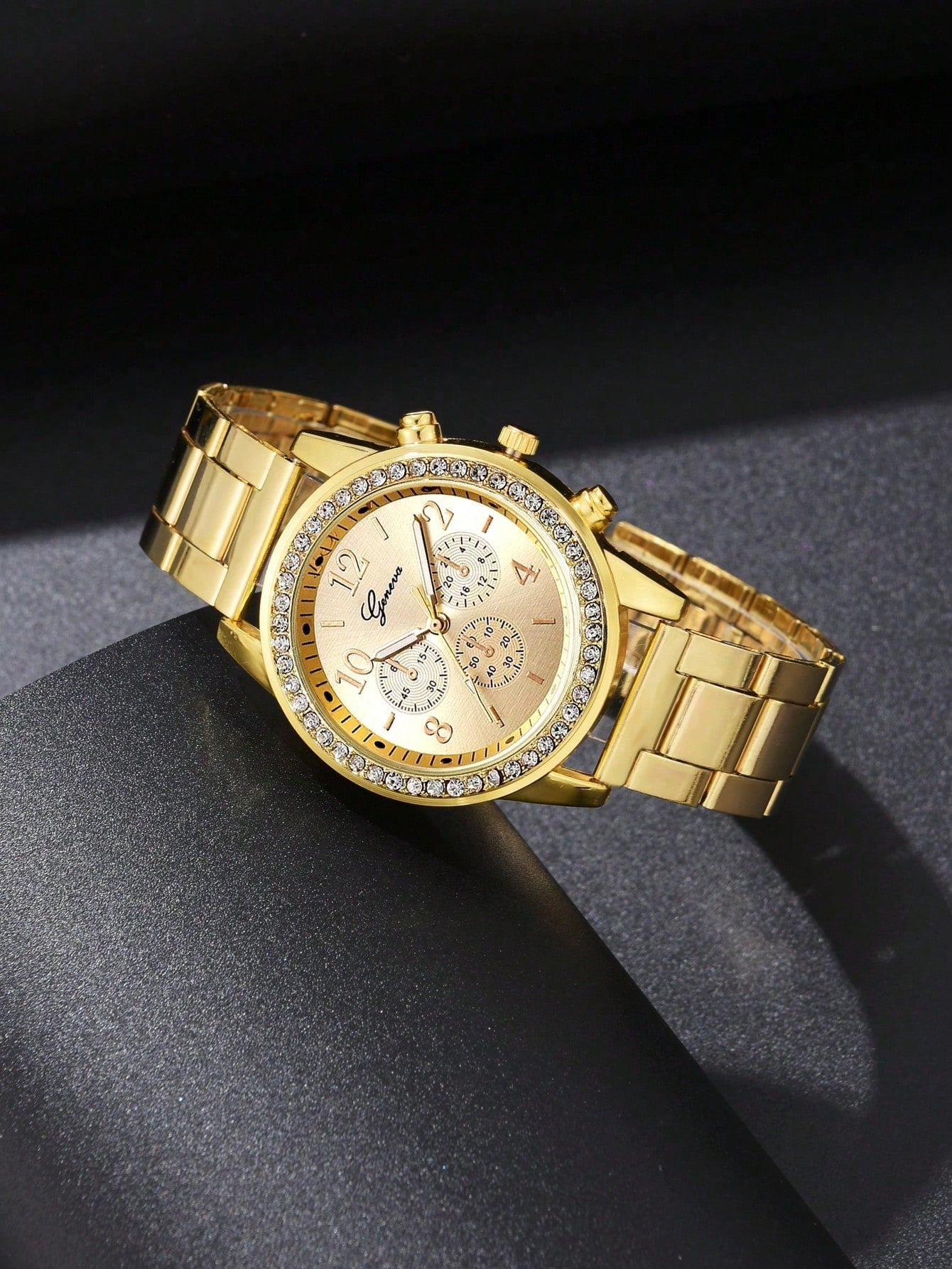 1Pc Ladies Watch Gold Watch Rhinestone Decor Quartz Watch & 4Pcs Bracelet Holiday