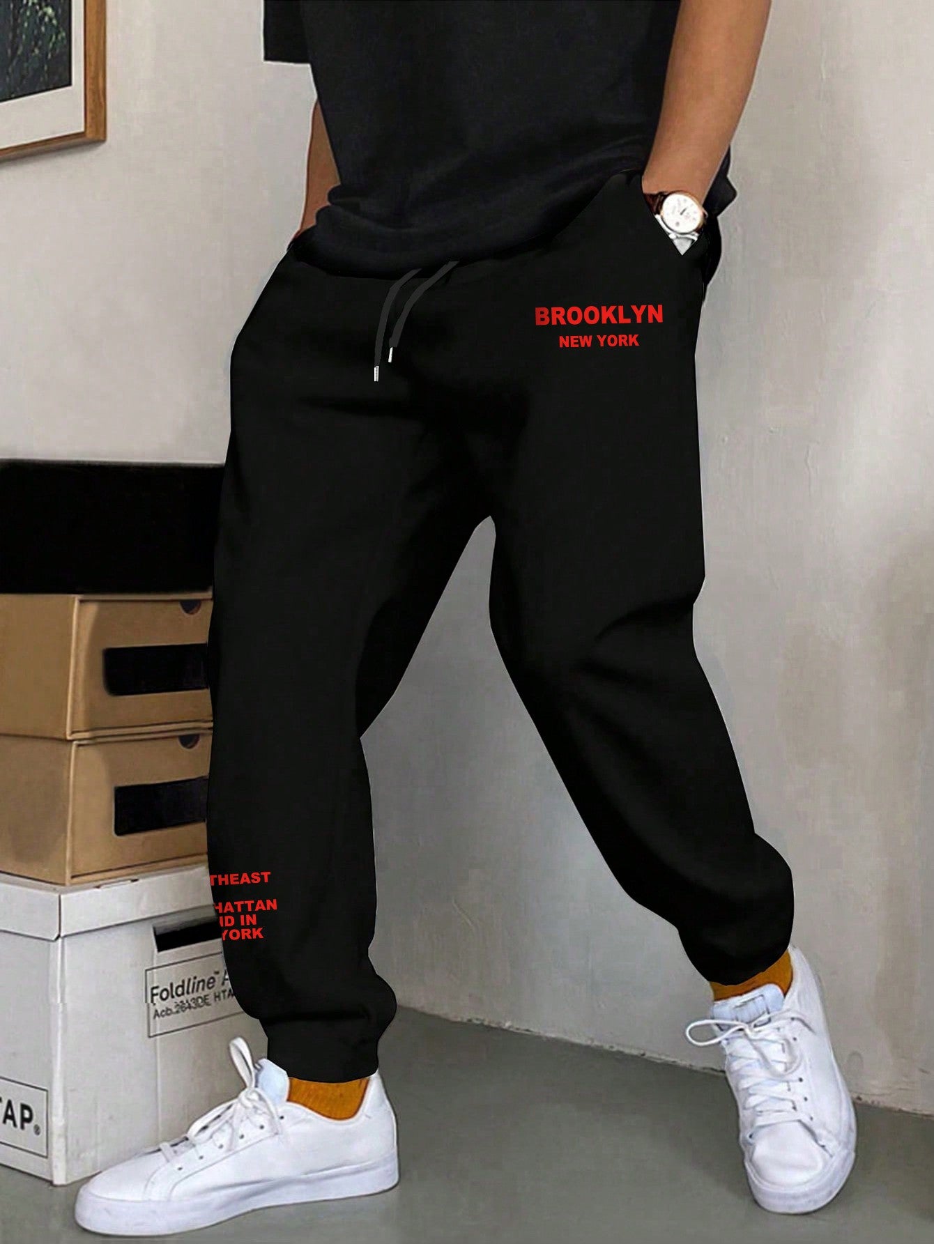 Manfinity Hypemode Loose Men Slogan Graphic Drawstring Waist Sweatpants